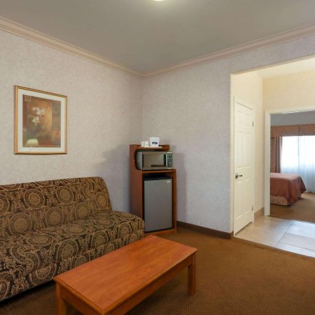 Howard Johnson Inn And Suites - Pico Rivera Exterior foto
